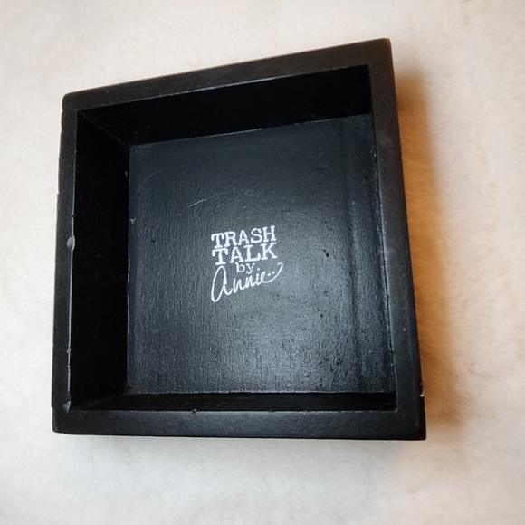 Trash Talk by Annie Wood Sign "Don't Get Your Tinsel In A Tangle!" - Picture 7 of 7